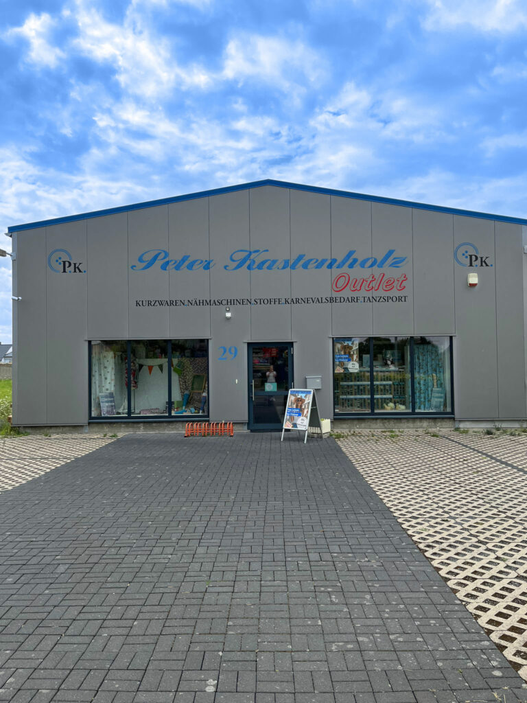 Außenaufnahme des Outlet von Peter Kastenholz in Odendorf bei Bonn